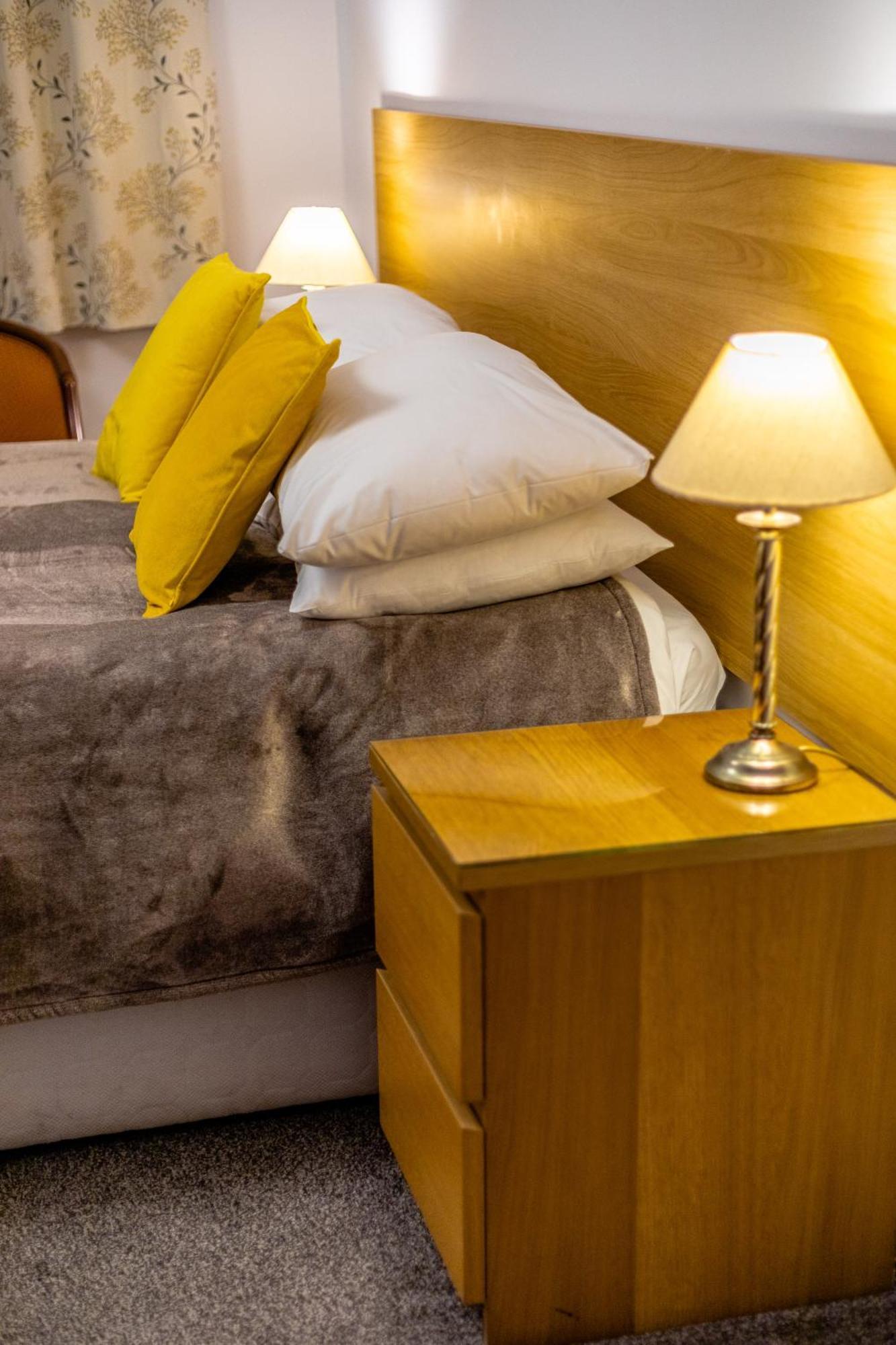 The Beechwood Bed & Breakfast Лийдс Екстериор снимка